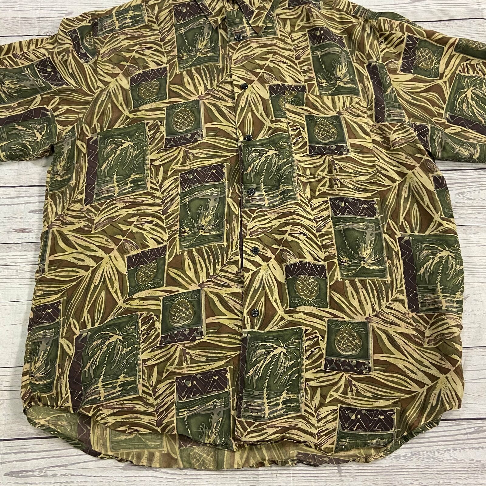 Vintage Roundtree Yorke Tropical Hawaiian Silk Button Up Shirt Men Siz -  beyond exchange