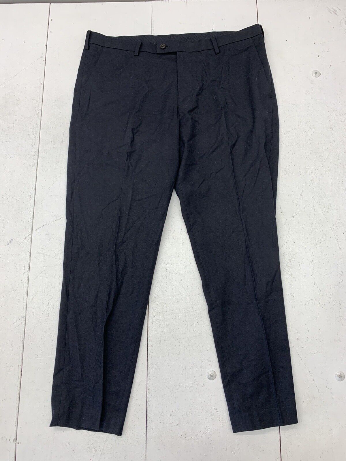 Uniqlo Trousers, Men's Fashion, Bottoms, Trousers on Carousell