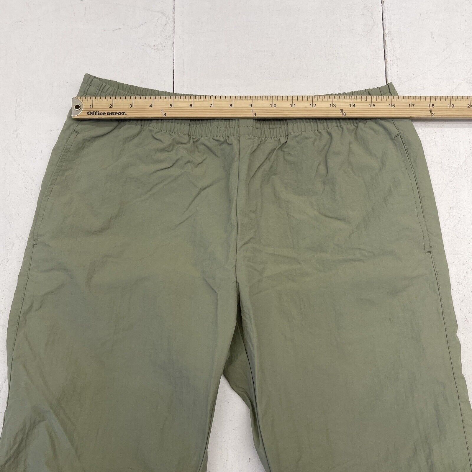 John Elliott Sage Green Himalayan Nylon Pants Mens Size Large $328 - beyond  exchange