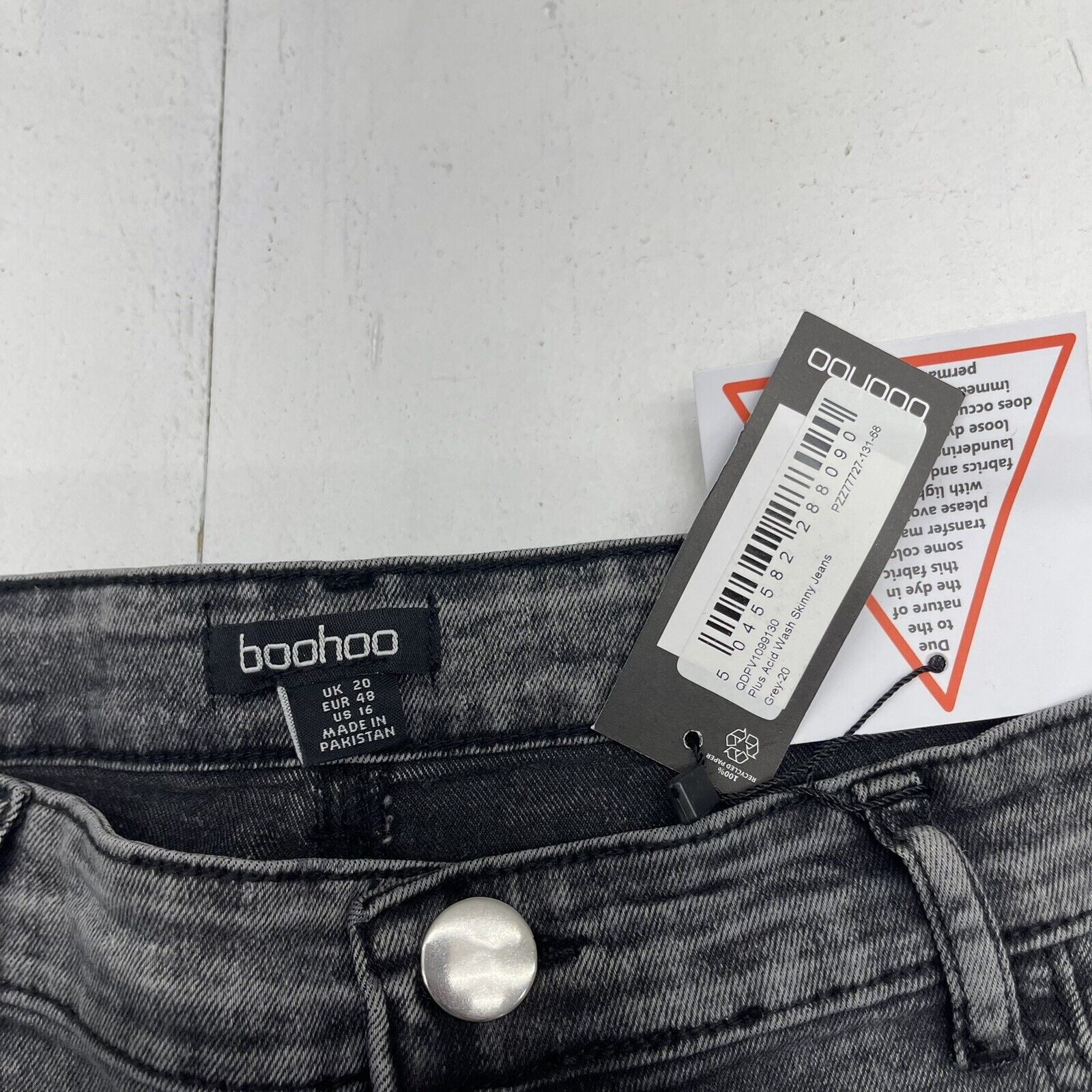 Boohoo Black Acid Wash Skinny Jeans Women's Size 16 New - beyond