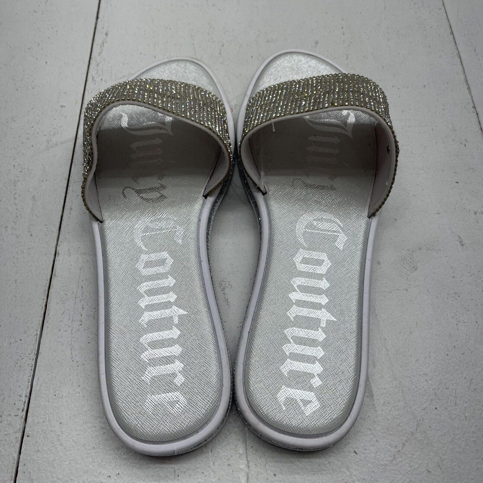 Juicy Couture Yippy Silver Beaded Sandals Women s Size 10 New