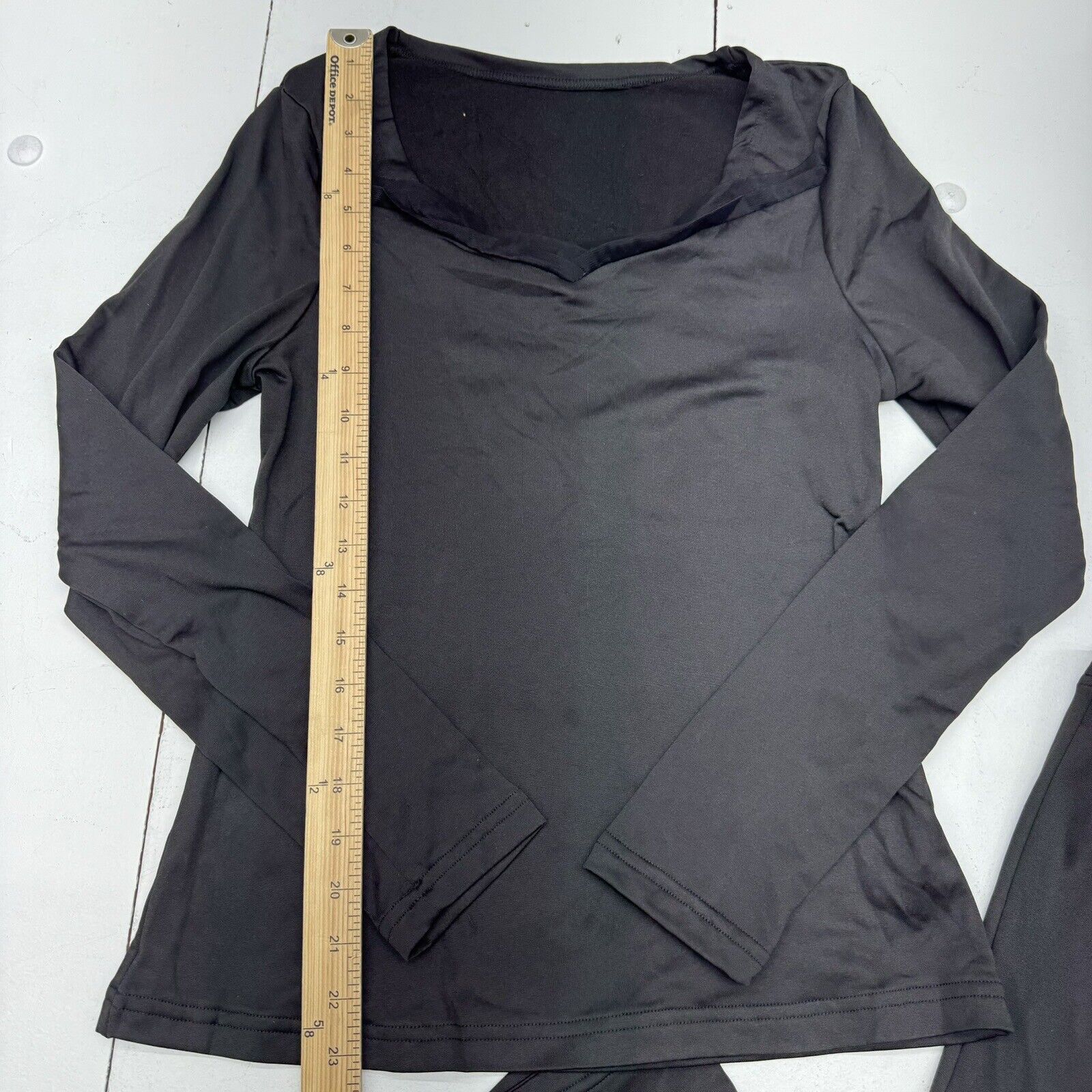 Women’s Black 2-Piece Set Long Sleeve Shirt V-Neck And Leggings Size XL