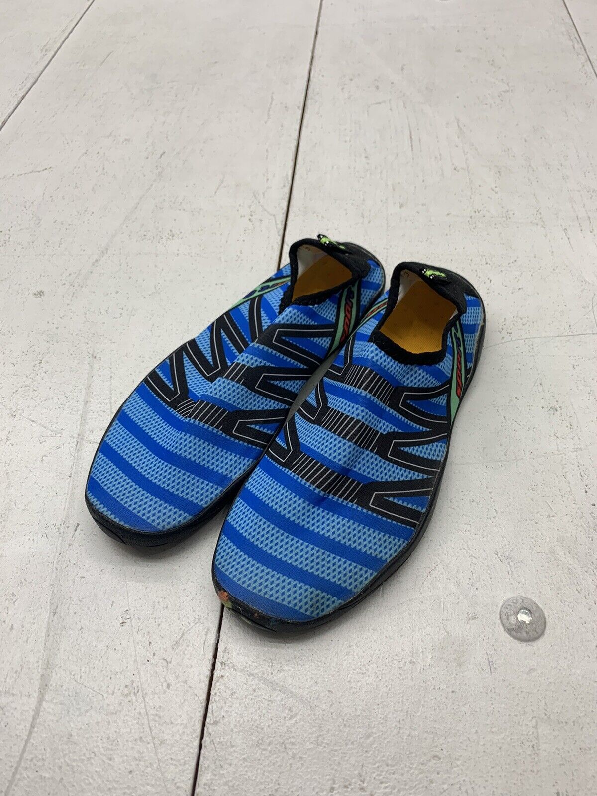 Womens Blue Striped Slip On Water Shoes Size 8 beyond exchange