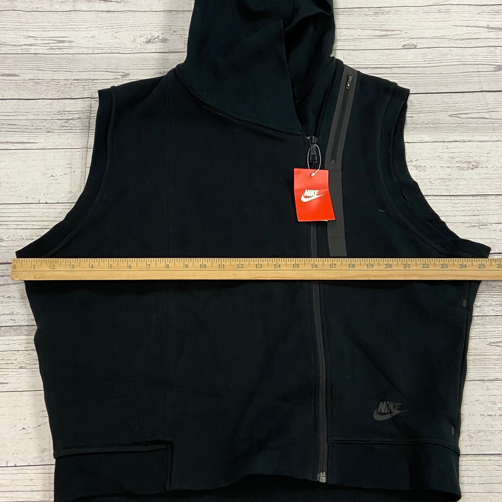 postkantoor amusement schouder Nike Black Off-Center Zip Up Hooded Vest Women Size XL NEW - beyond exchange