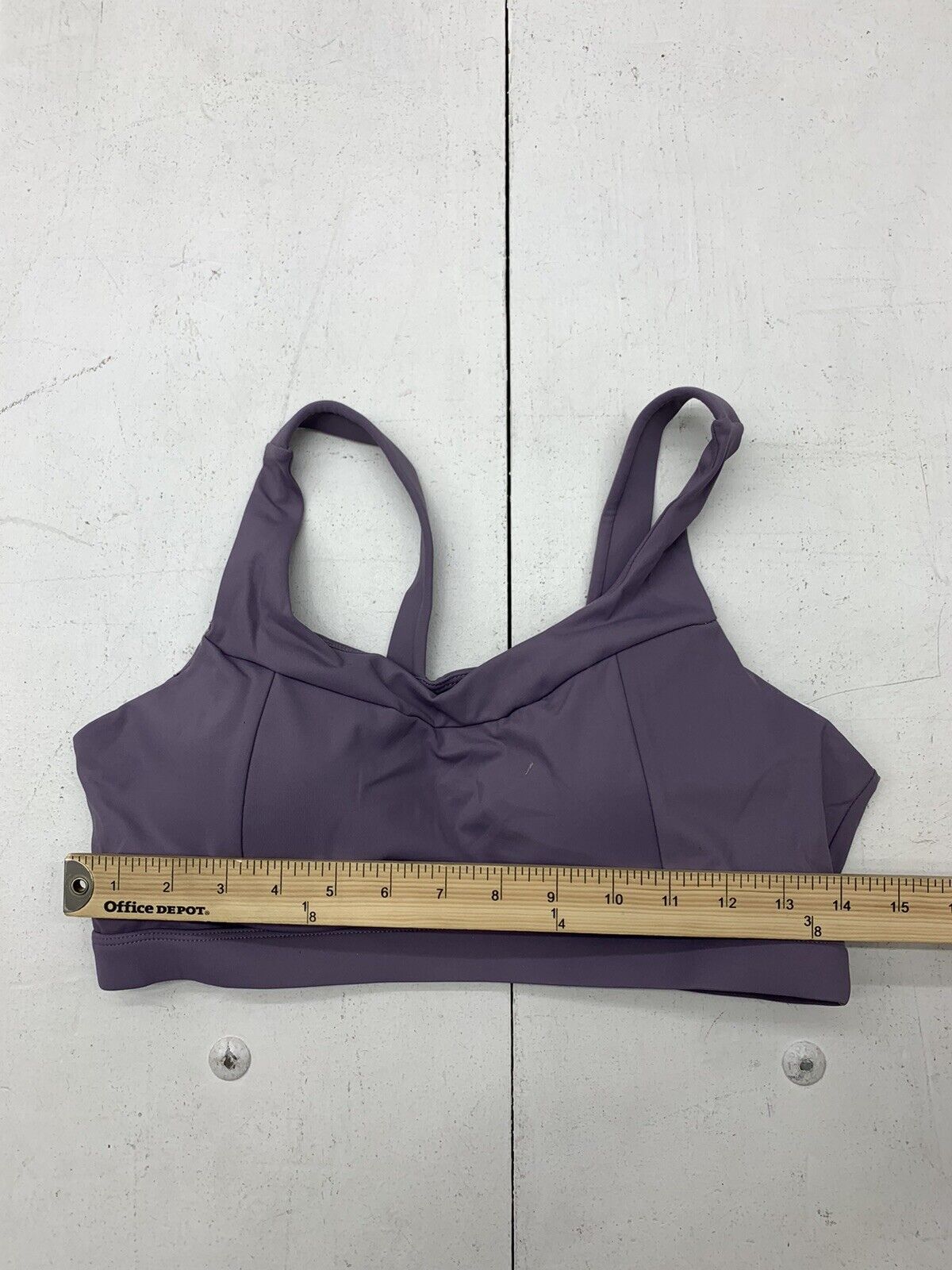 Lululemon Sports Bra Size 8 - Lavender and Black