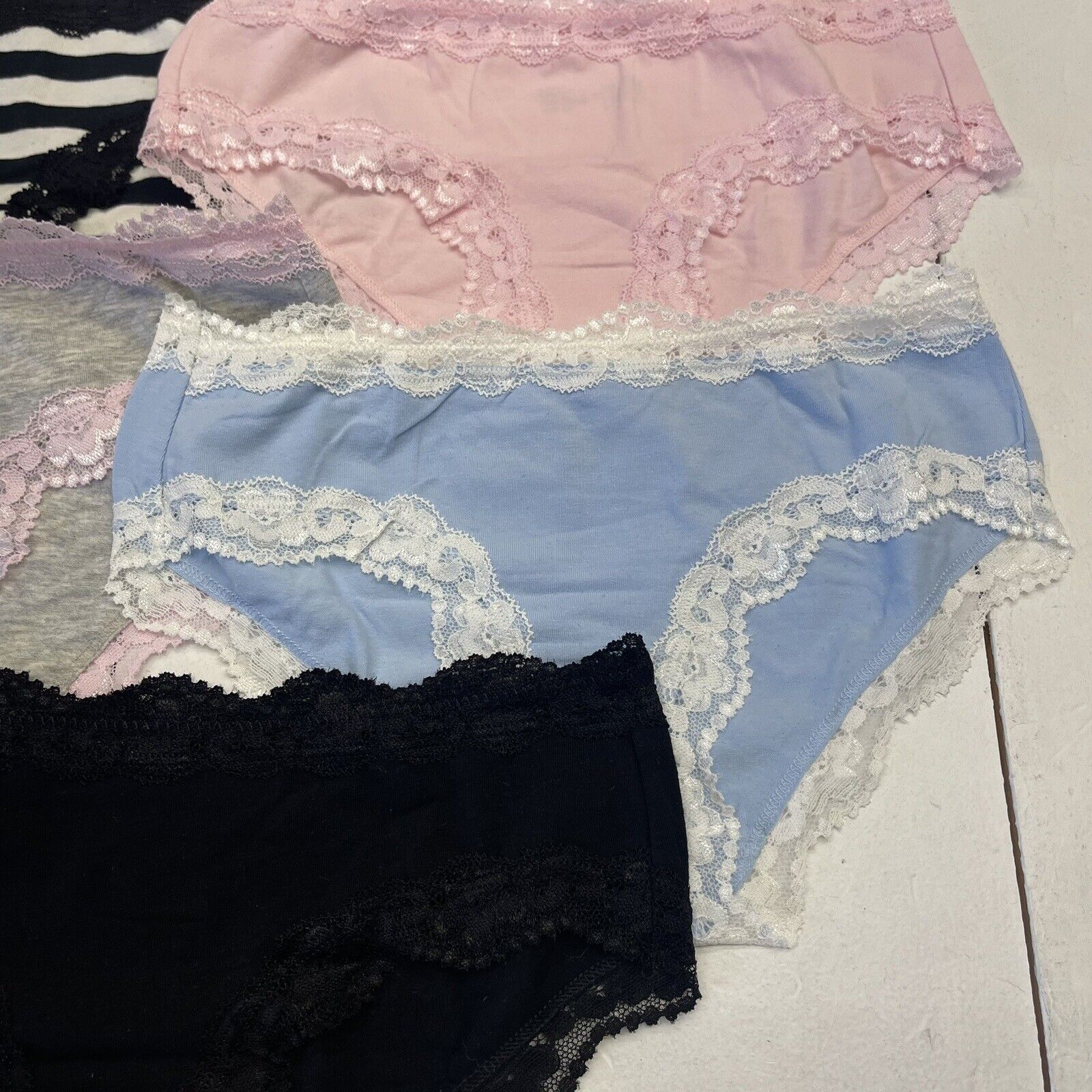 Lyythavon 5 Pack Lace Trim Underwear Women's Size Small - beyond exchange