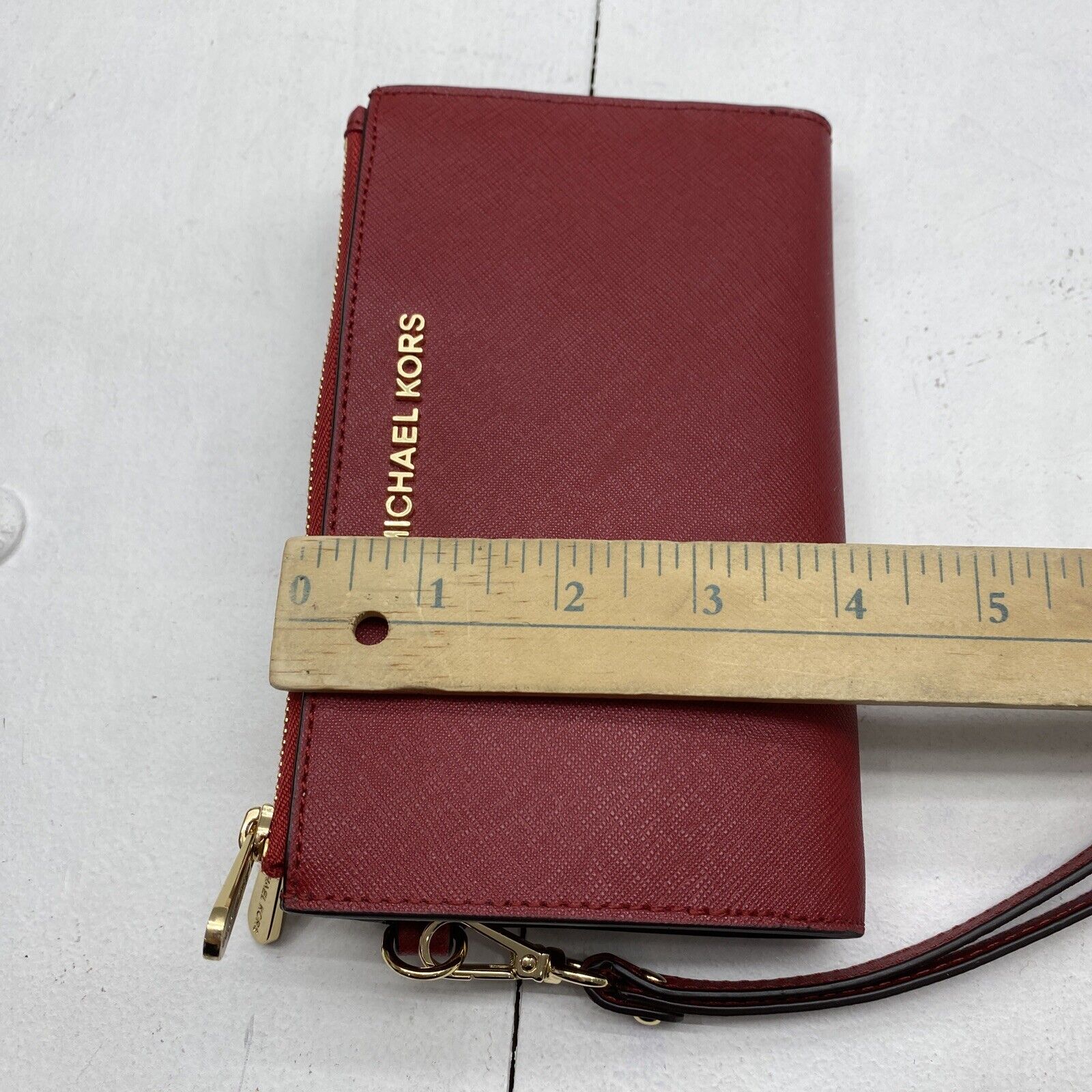 Michael Kors Red Jet Set Travel Leather Logo Zip Wristlet Wallet