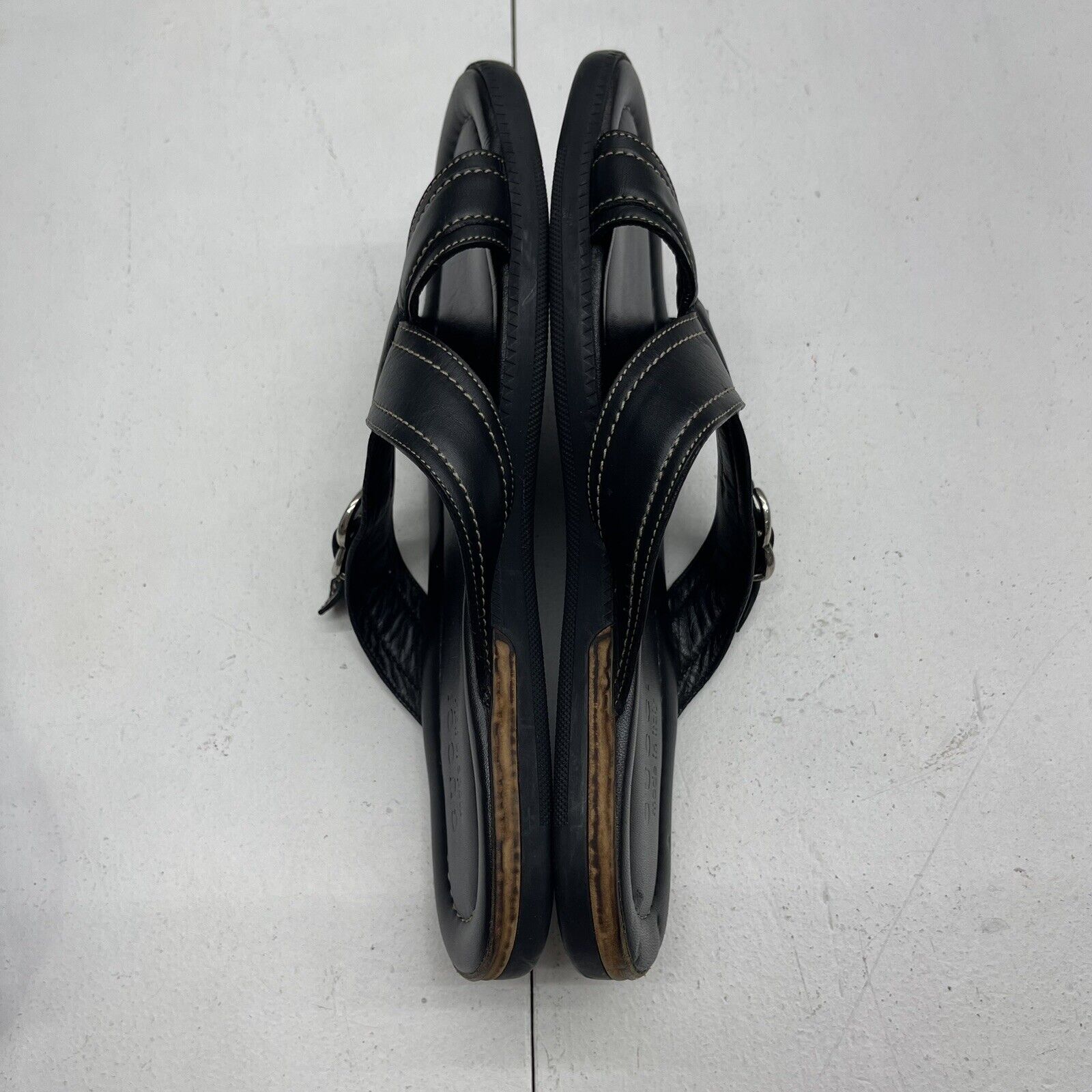 Gucci Black Leather Cross Strap Sandals Mens Size 8.5 - beyond exchange