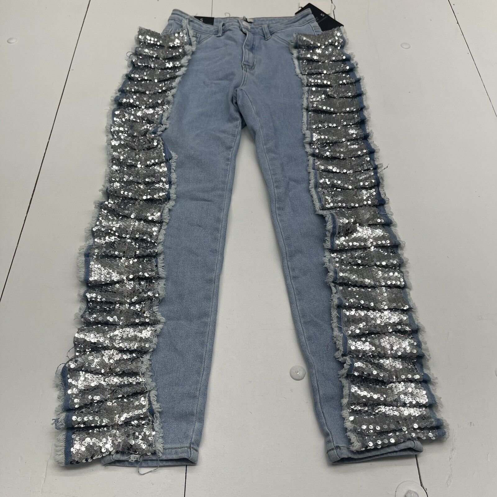 American Bazi Sequin Ruffle Side Jeans Women’s Size Small New Defect