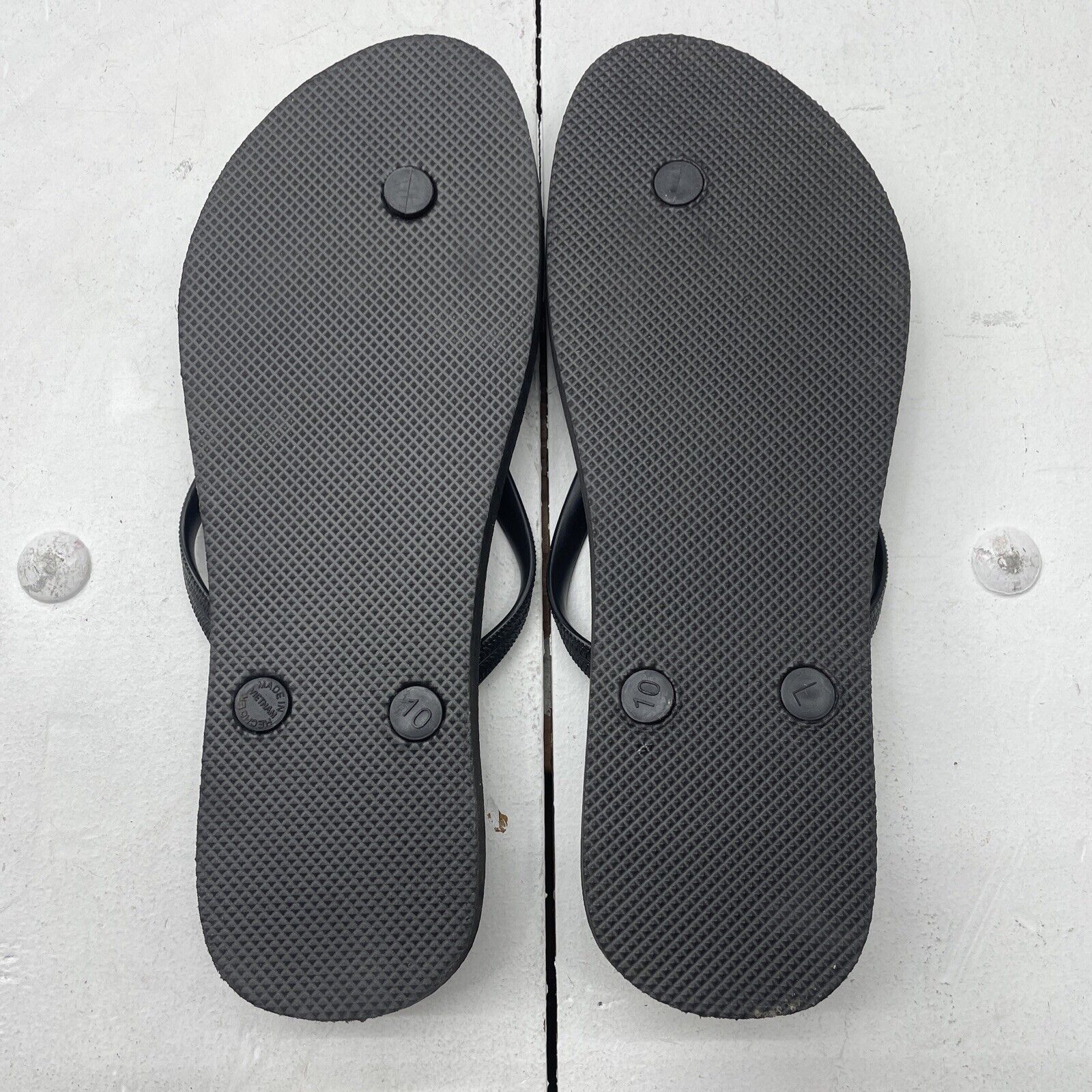 Old Navy Black Thong Flip Flops Slip On Foam Sole Womens Size 10
