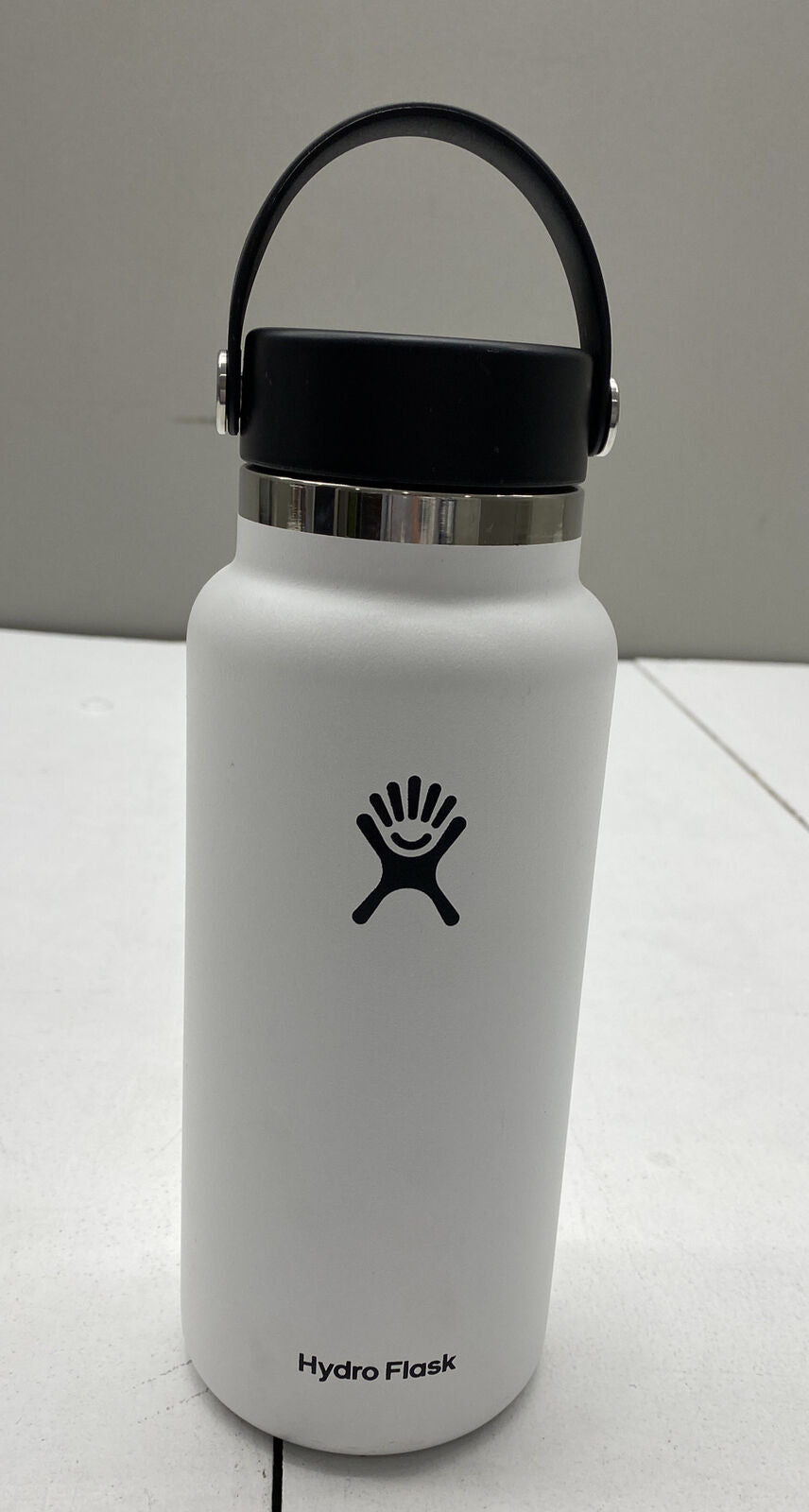  Hydro Flask 32 oz. Water Bottle - Stainless Steel