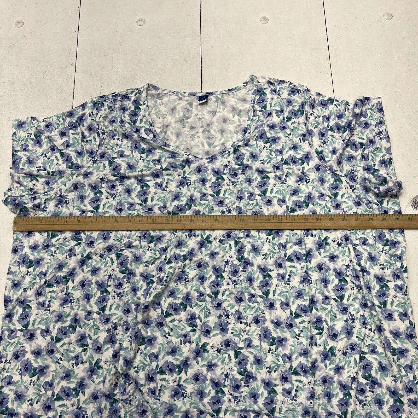 Luxe V-Neck Floral T-Shirt for Women