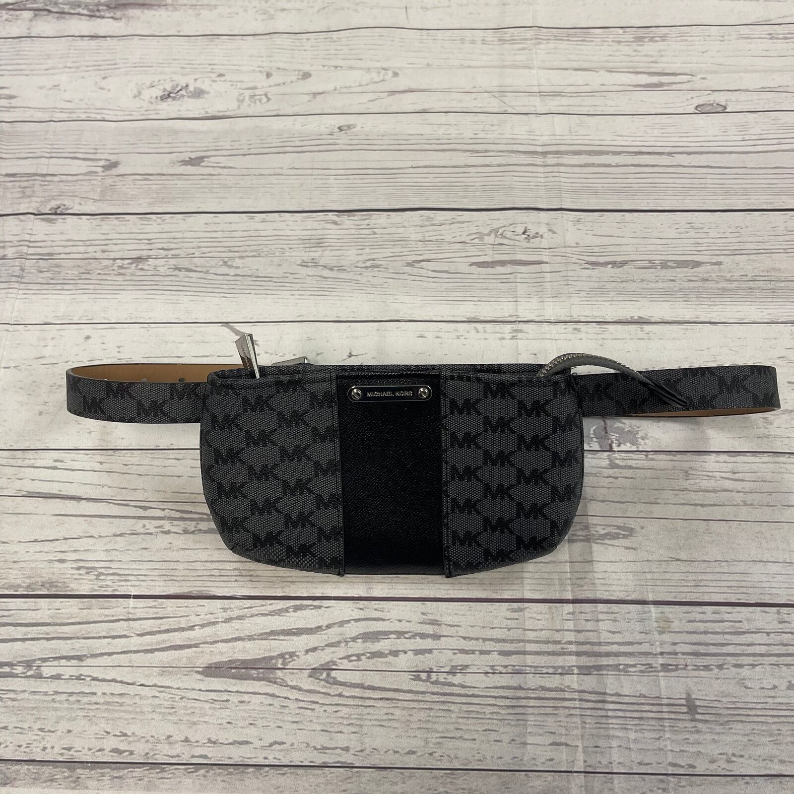Michael Kors Fanny Pack for Sale in Dallas TX  OfferUp