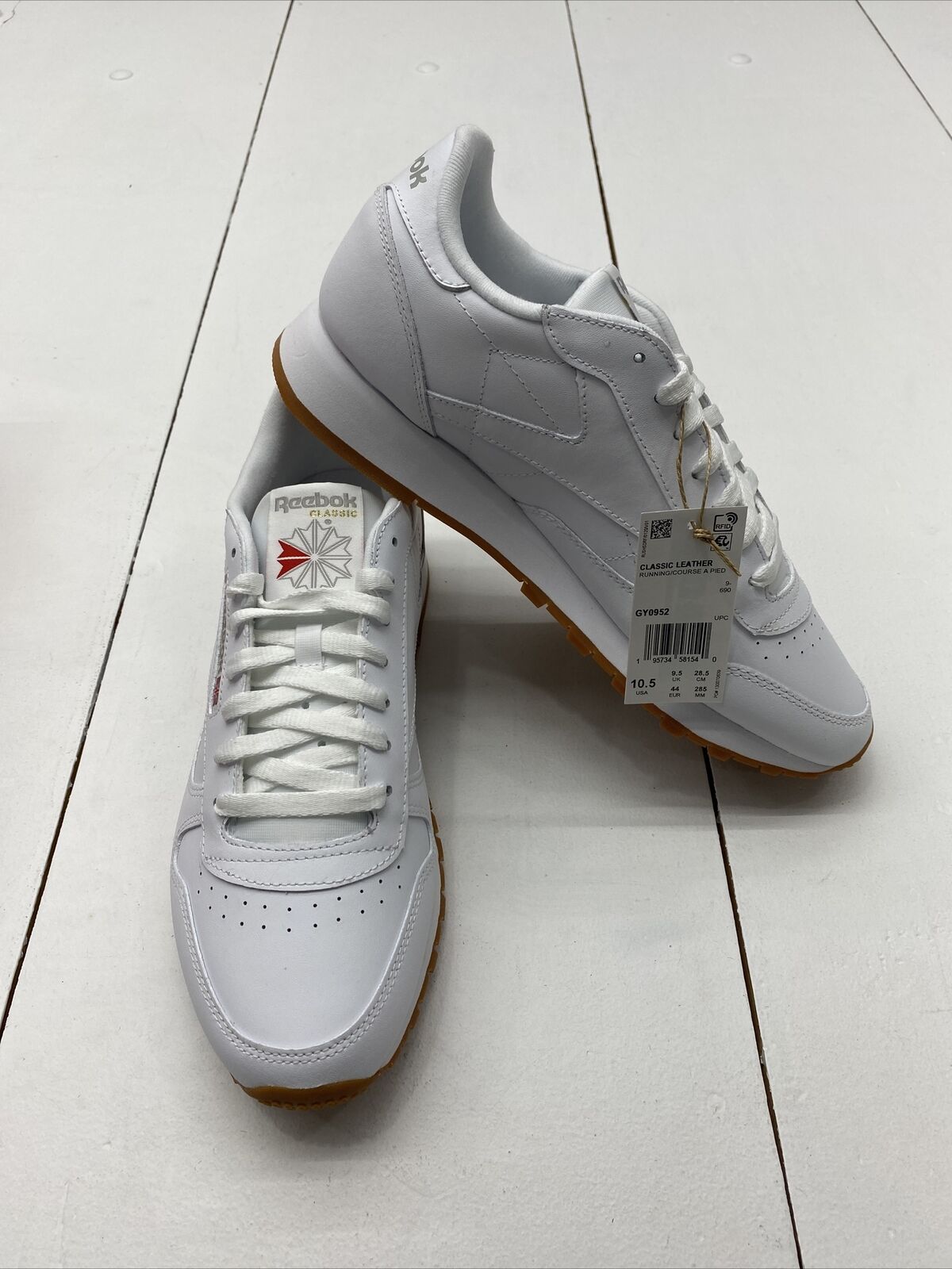 Classic - GY0952 Size Women exchange Leather 10 Sneaker beyond Unisex-Adult White Reebok