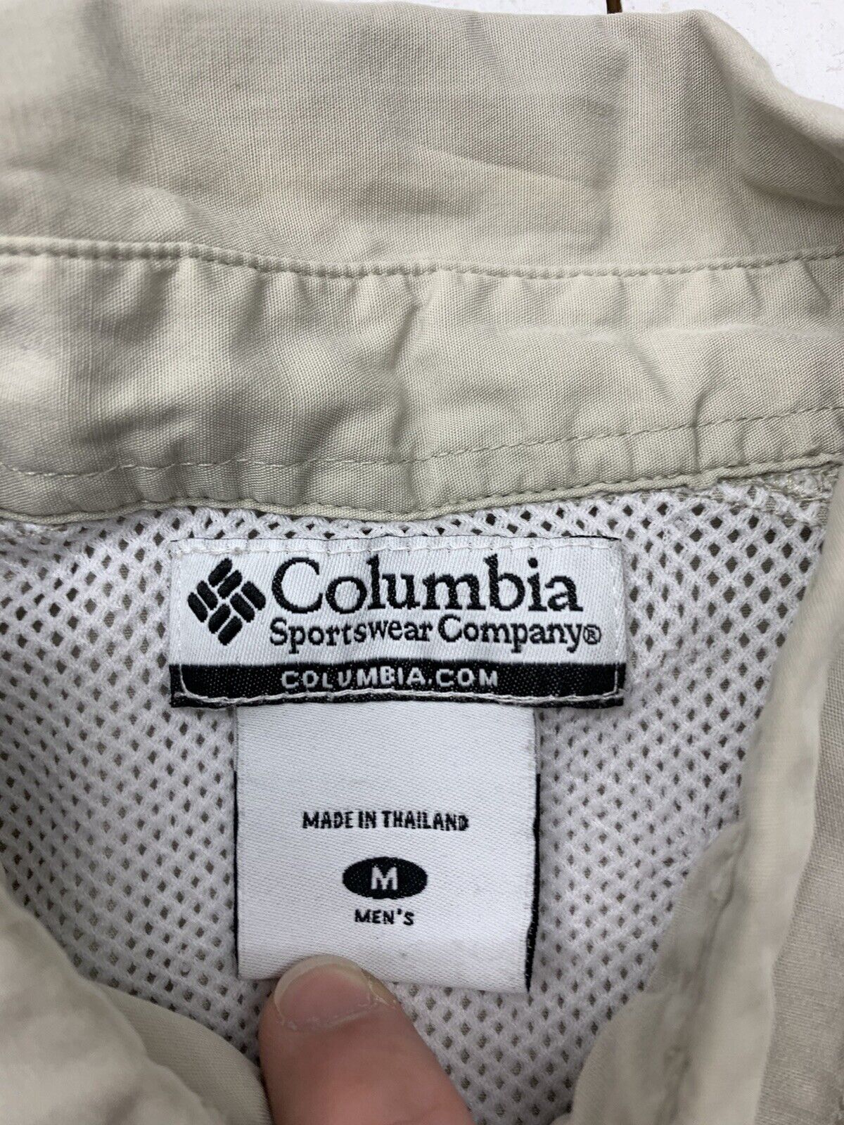 Columbia Mens Tan PFG Button Up Shirt Size Medium - beyond exchange